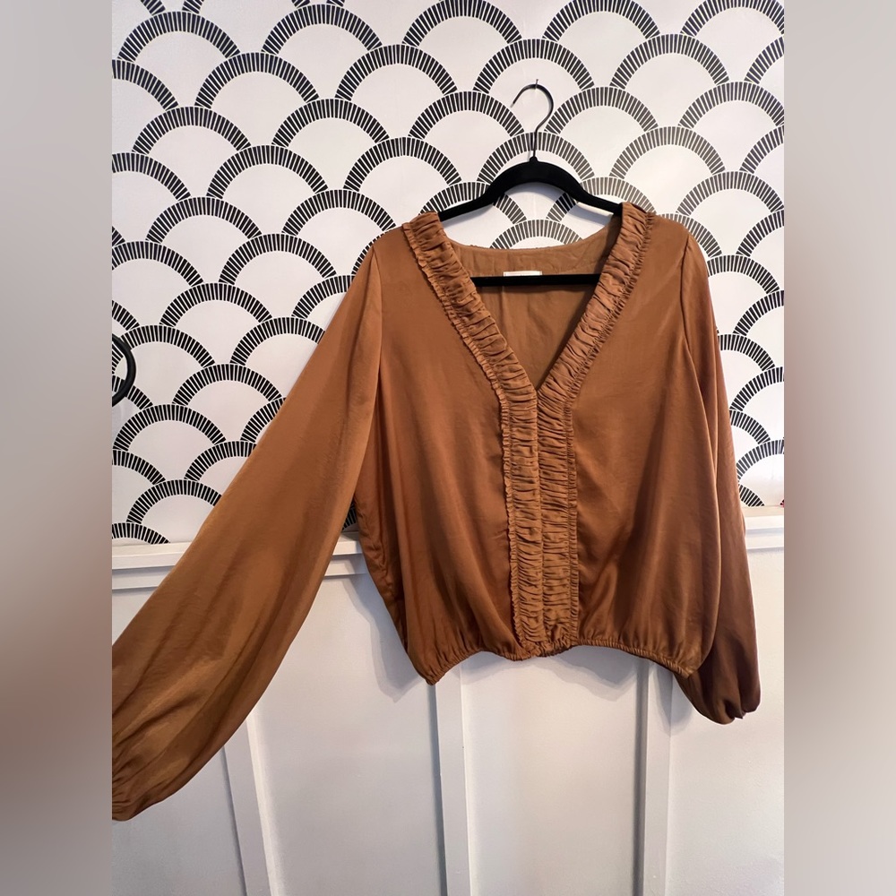 Mustard blouse size medium